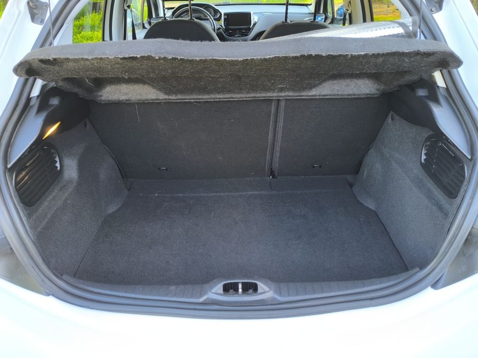 Peugeot 208 1.2 PureTech Style – Junho 2017