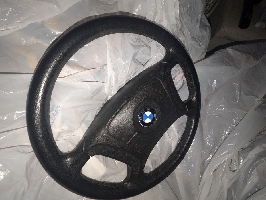 Volante BMW E39 novo