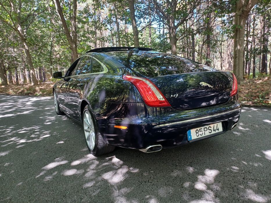 147.000 KM ANO 2015 JAGUAR XJ 3.0 D PORTFOLICO como novo possivel retoma para facilitar o negócio