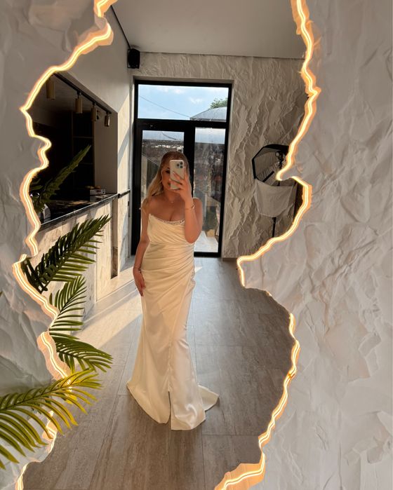 Вечірня-випускна сукня