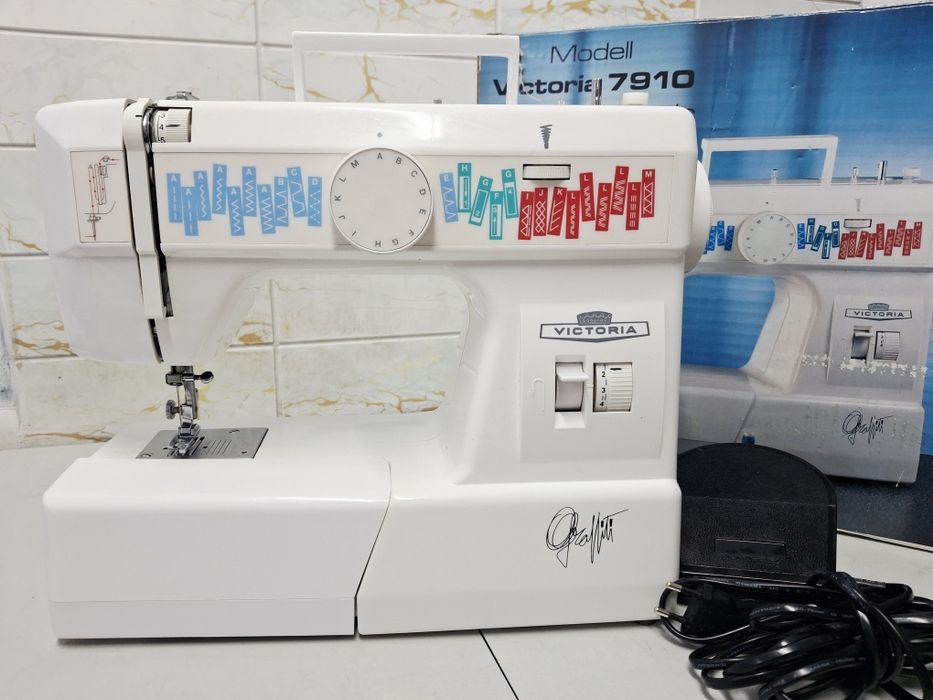 Wiktoria piękna maszyna do szycia
