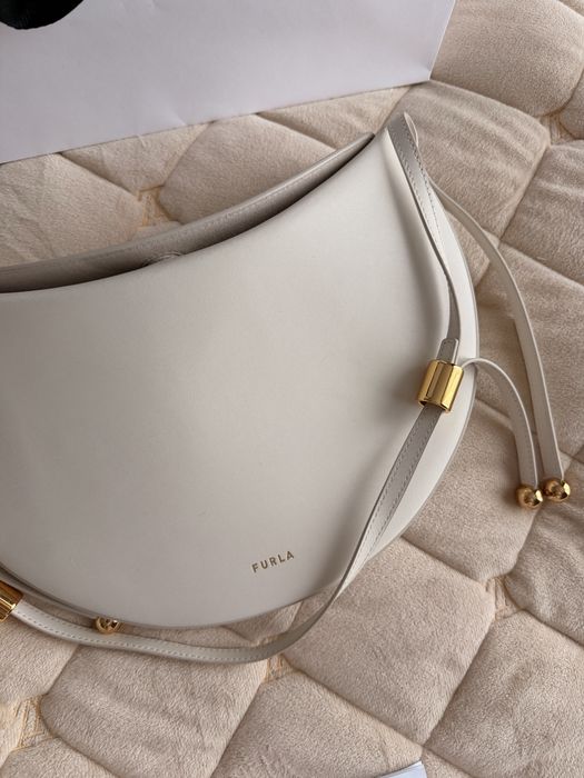 Сумочка Furla молочного кольору