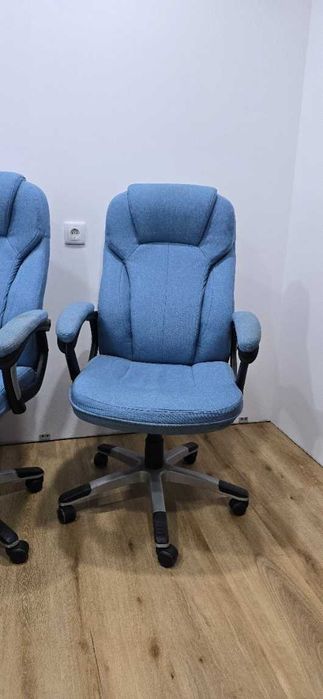 Duas Cadeiras de Escritório Executiva VINSETTO Azul