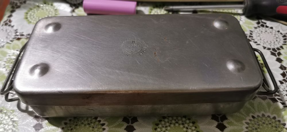 стерилизатор медицинский и шприц с иглами нержавейка