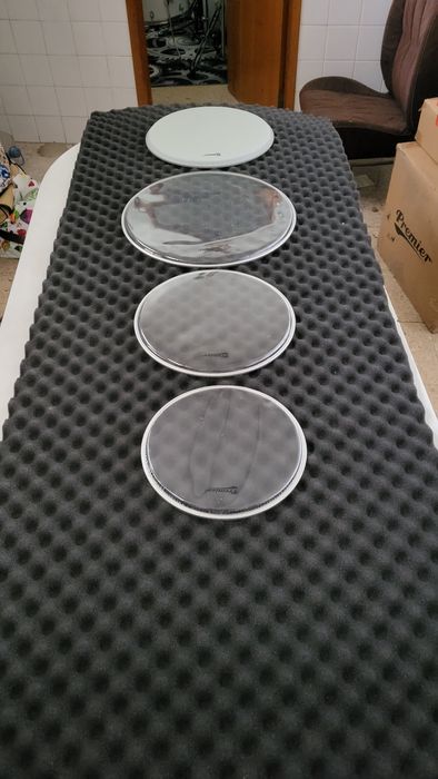 Peles bateria acústica vendo ou troco o conjunto completo