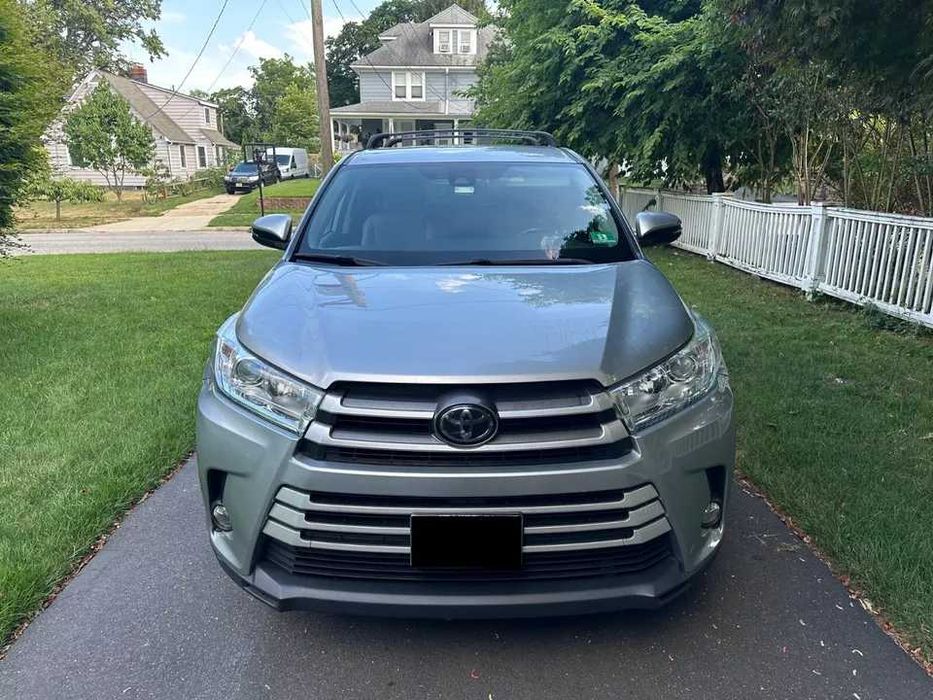 2018 Toyota Highlander LE