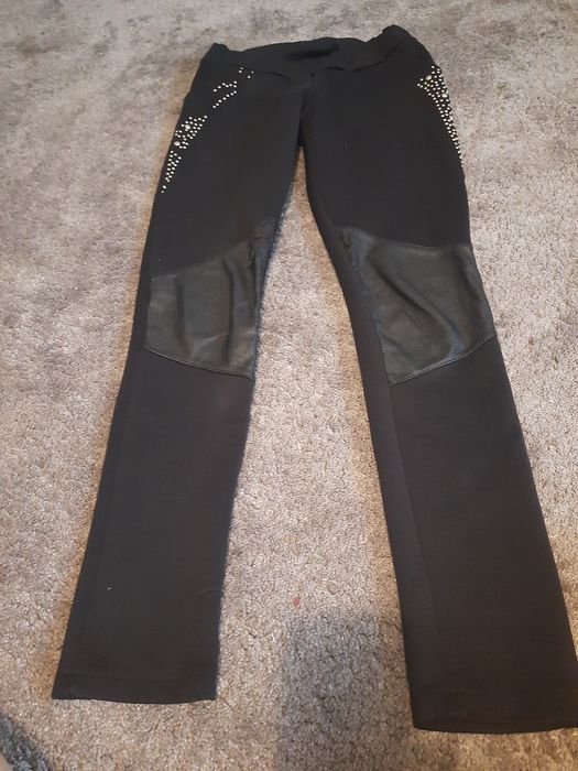 Spodnie damskie polecam.