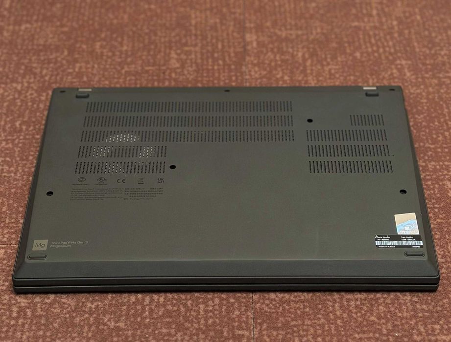ThinkPad P14s Gen 3 i7-1260P, 32 GB RAM, NVIDIA T550 4 GB, SSD 512 GB