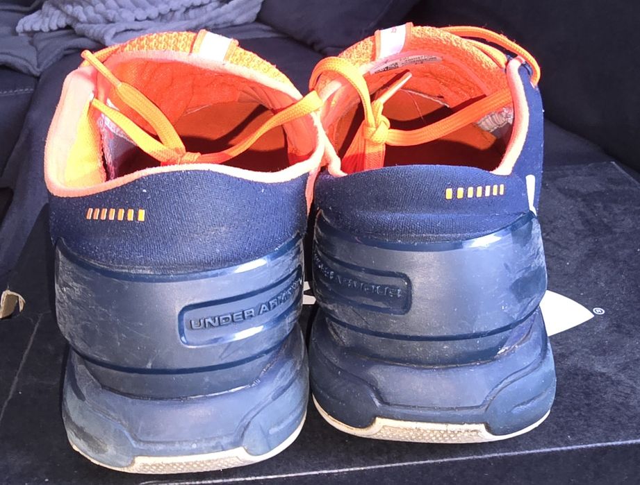 Buty UNDER ARMOUR Charged Ultimate 2.0