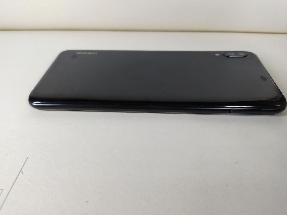 Смартфон Huawei Honor 8A (