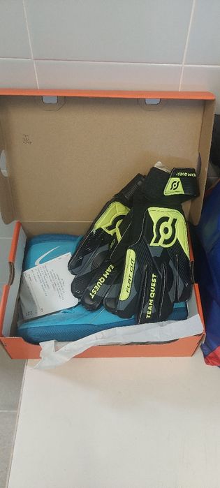 Kit campeão fut 7 lousada  luvas e sapatilhas