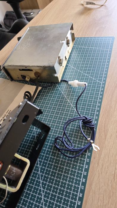 Rádio Sharp para veículos antigos/clássicos