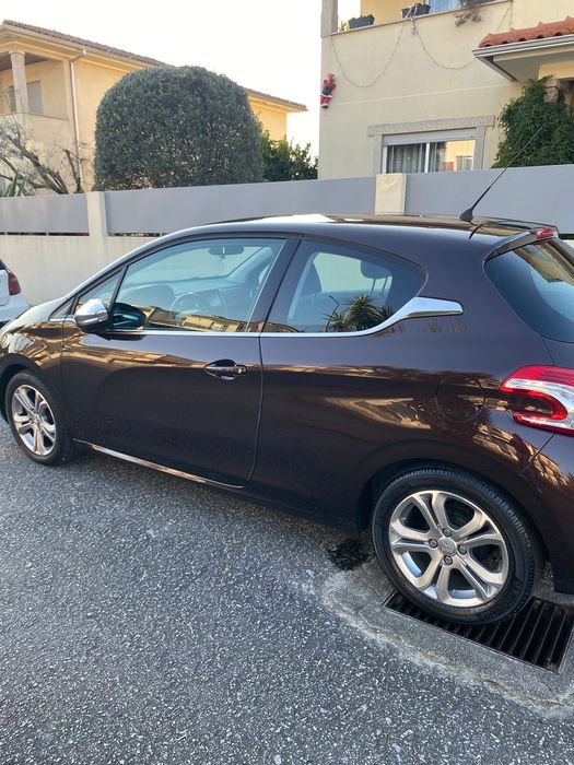 Peugeot 208 1.2