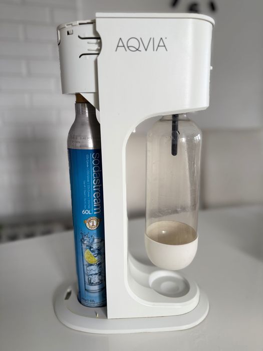 Сатуратор (апарат для газування води) AQVIA