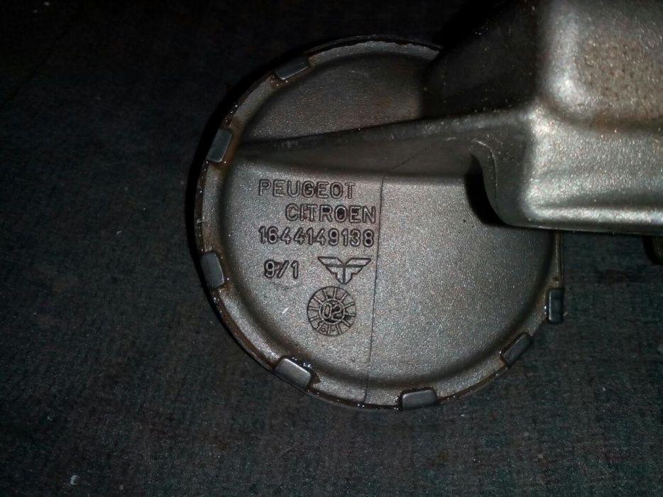 Продам масляный насос Peugeot 307,Citroen C3 C4.