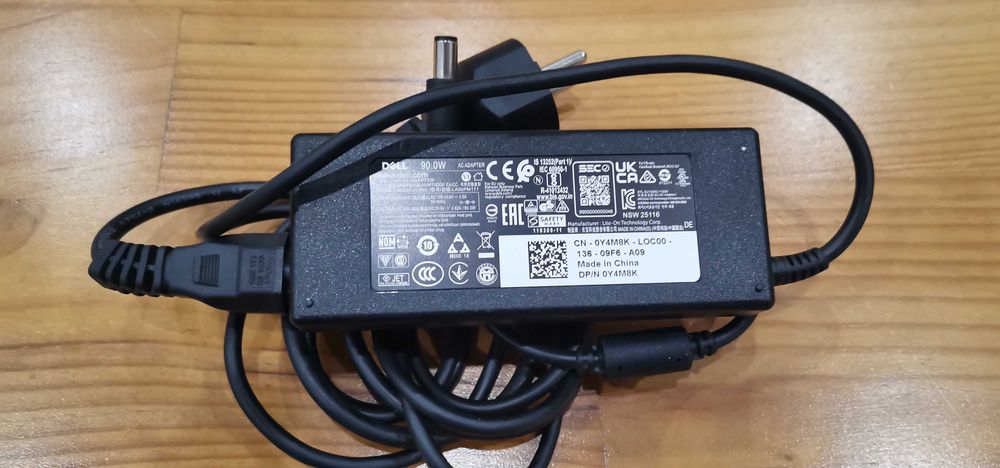 Carregador/Charger portátil/Laptop Dell 90W 4.5mm (LA90PM111)