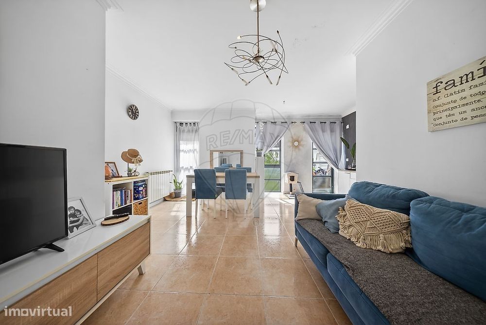 Apartamento T2 para venda — Abrigada E Cabanas De Torres, Lisboa