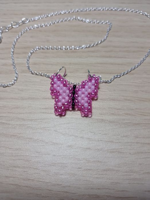 Подвеска из бисера