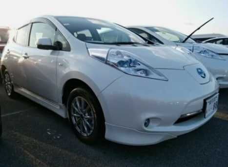 Тюнінг Nissan Leaf Nismo спойлер пороги клики накладки