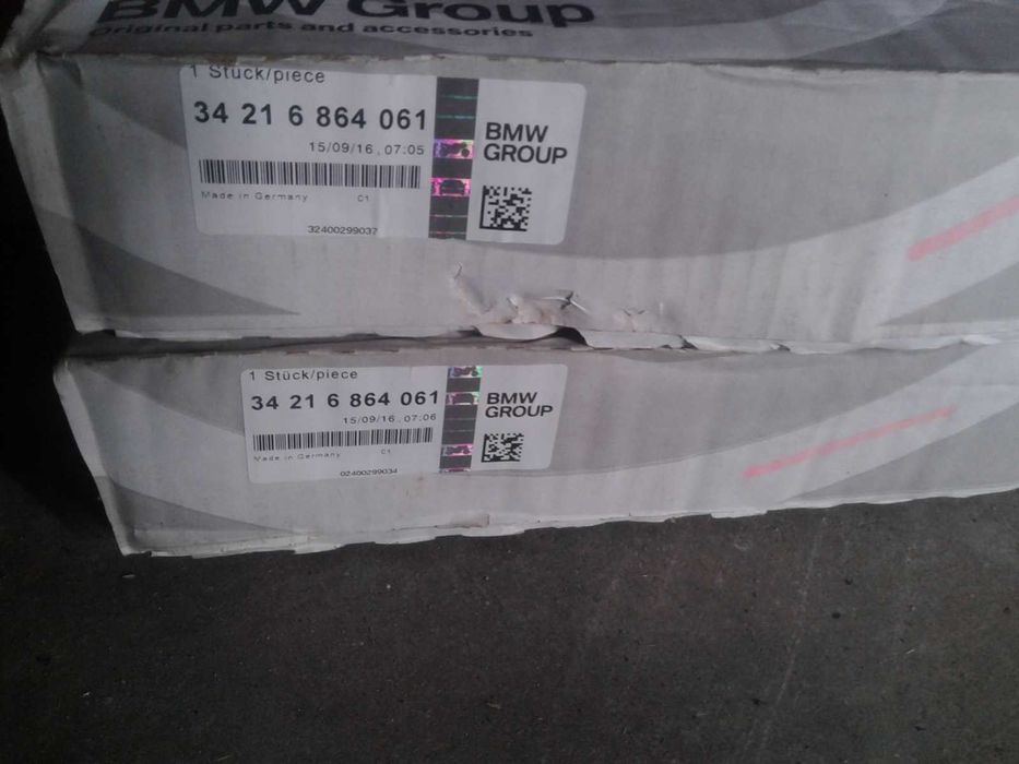 BMW 5 E60 E61 520i 520d 525i 525d Nowe Tarcze Hamulcowe Przód Tył Kloc