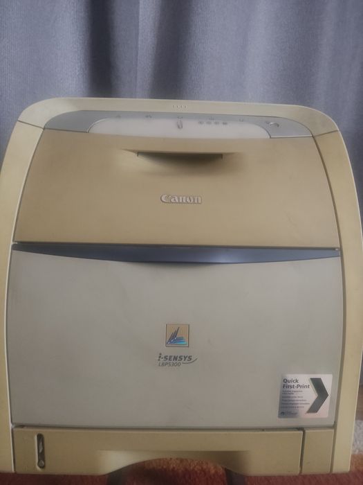 Продам цветной лазерный принтер Canon LBP5300  б/у