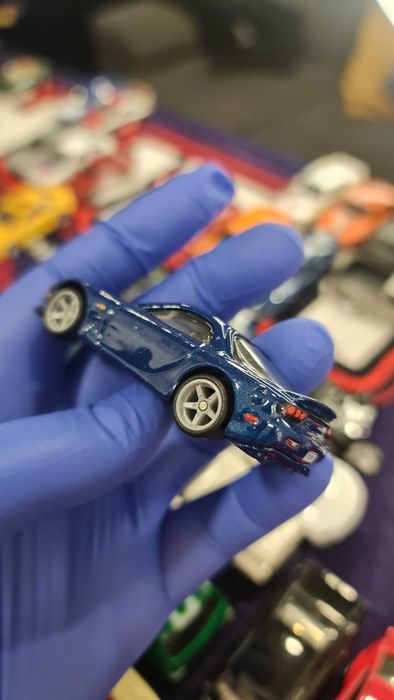 Hot WHEELS Premium - Runnin Run 5 Pack