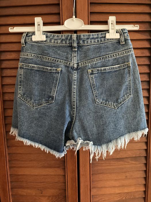 Prettylittlething szorty jeansowe przetarcia dziury bawełna 34 XS