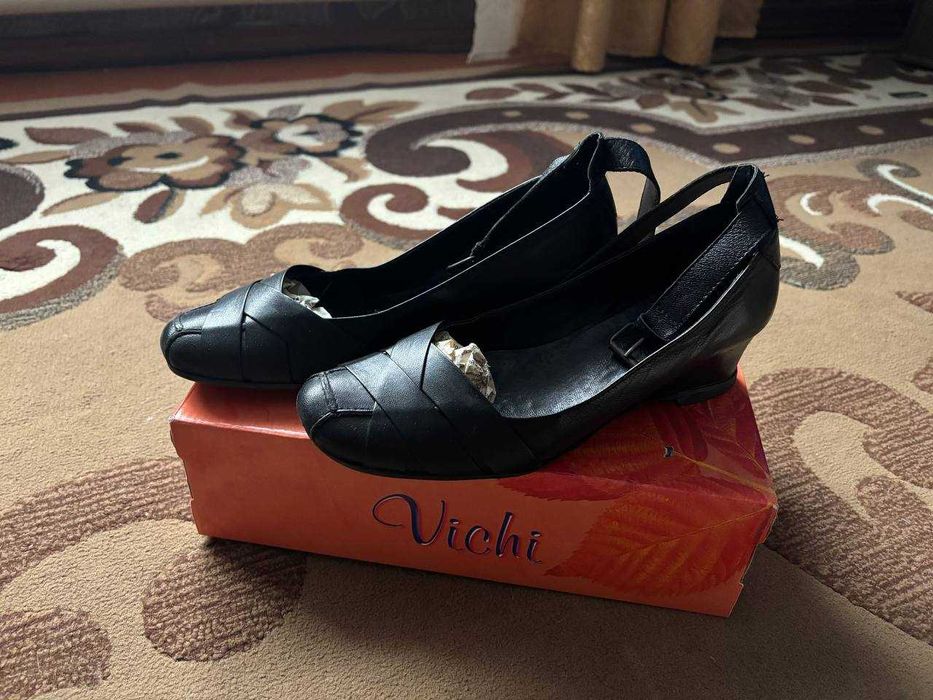 Шкіряне взуття туфлі