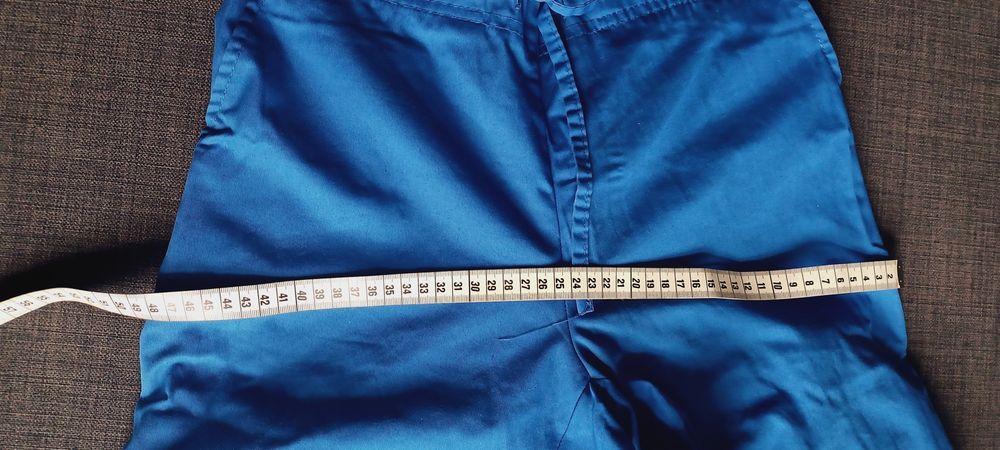 Scrubsy medyczne rozmiar S niebieski i granatowy