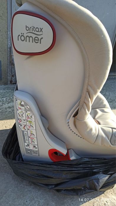 Дитяче автокрісло Britax römer