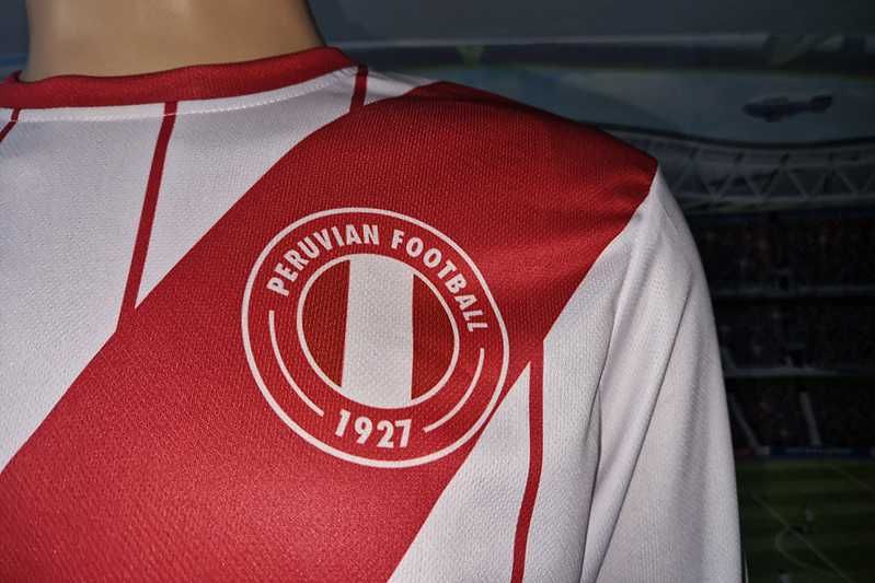 Peru F.P.F. Peruvian Football Federation Airo długi rękaw size: L
