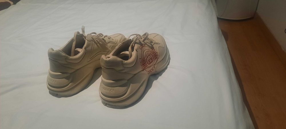 Tennis da gucci sado poucas vezes