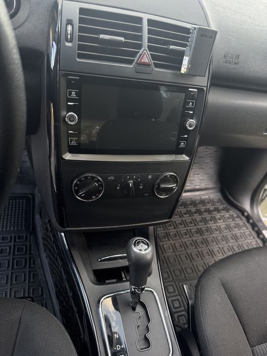 Mercedes-Benz A-Class 2012 VIN WDD1690322K055908 фото оголошення 7 з 11