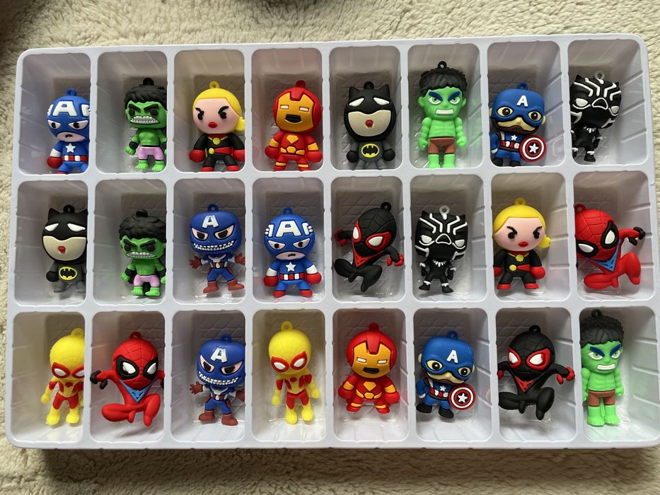 Kalendarz adwentowy spider man avengers figurki