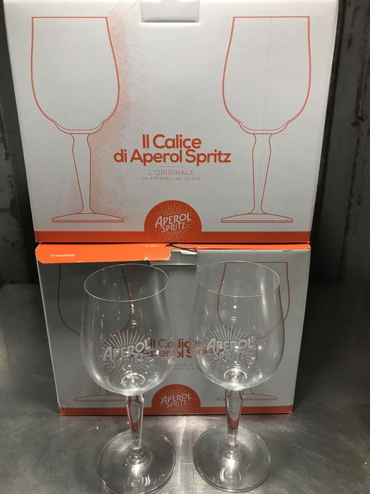 Продам посуд для Кафе