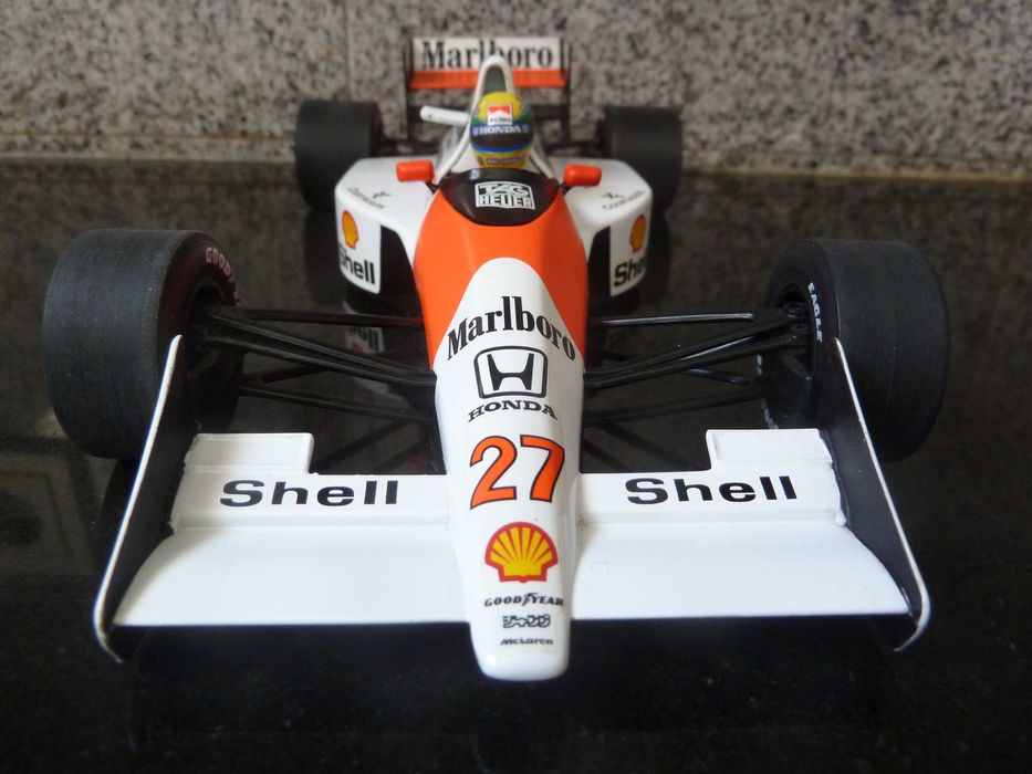 1:18 LANG/Minichamps, McLaren MP4/5B, Senna, Marlboro, World Champion 1990