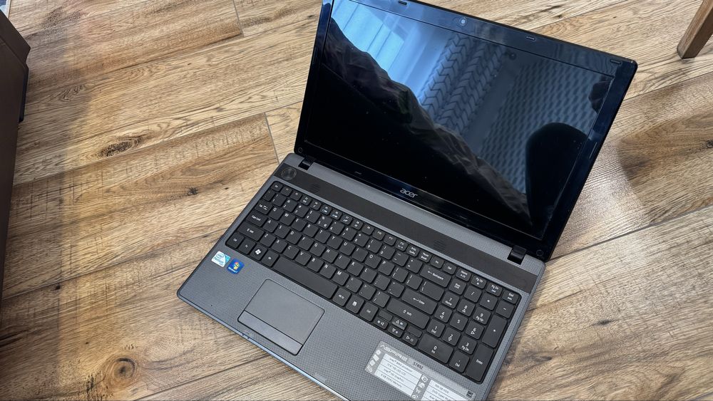 Acer Aspire 5749 - dysk 128 SSD 4GB RAM DDR3