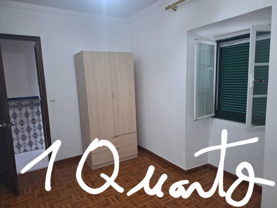 Alugo moradia T2 res chao