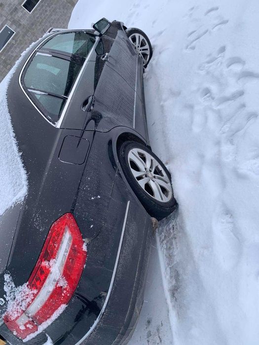 Крило переднє праве/ліве Mercedes w212 Мерседес 2009-2013