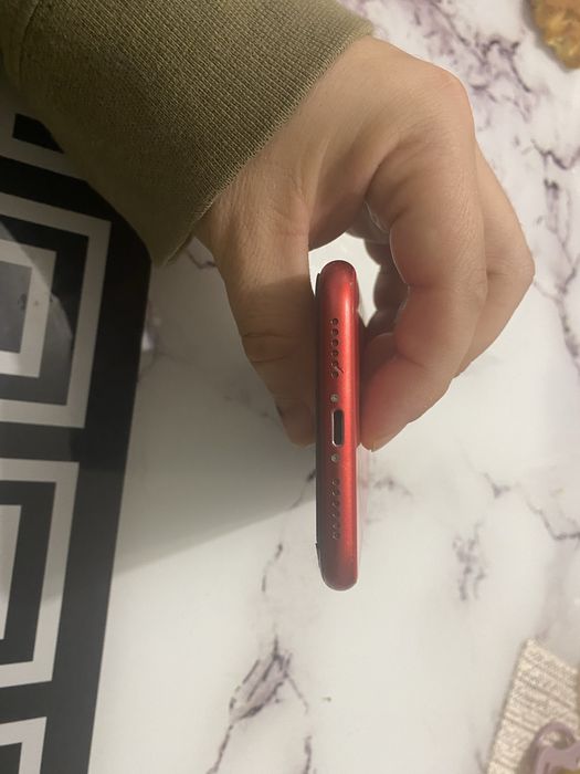 Iphone 11 64 айфон продам