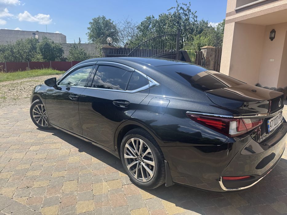 Lexus ES 200, перший власник 2021 рік