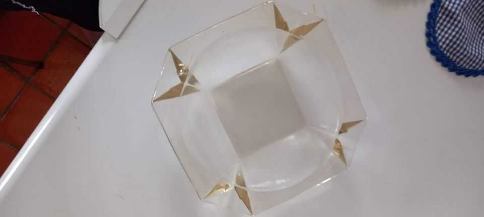 Cinzeiro em vidro grosso para cigarros ou charutos