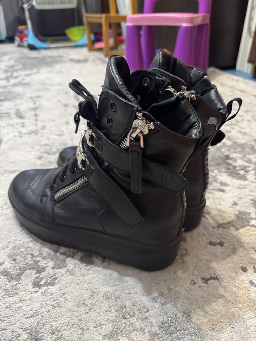 Кажанные осенние ботинки 40р