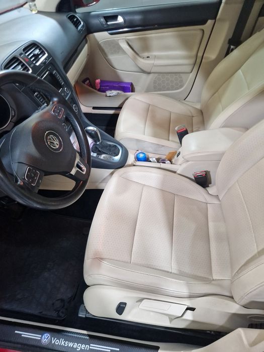 Volkswagen Jetta 2,0 tdi 2011год