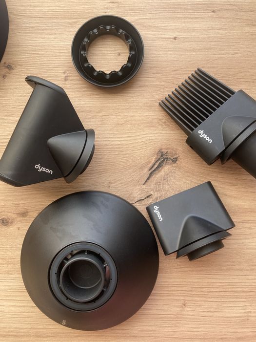 Фен Dyson Supersonic HD07 б/у