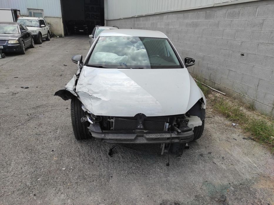 Chapeleira Da Mala Volkswagen Golf