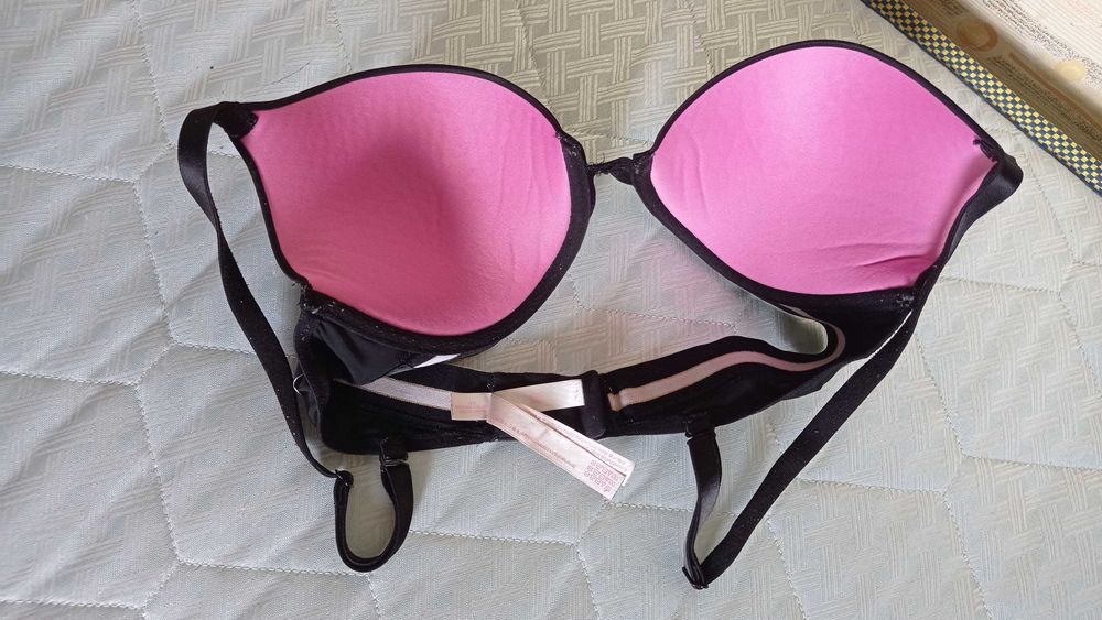 Бюстгальтер Viсtoria's Secret Вікторія Сікрет 32DD /F70