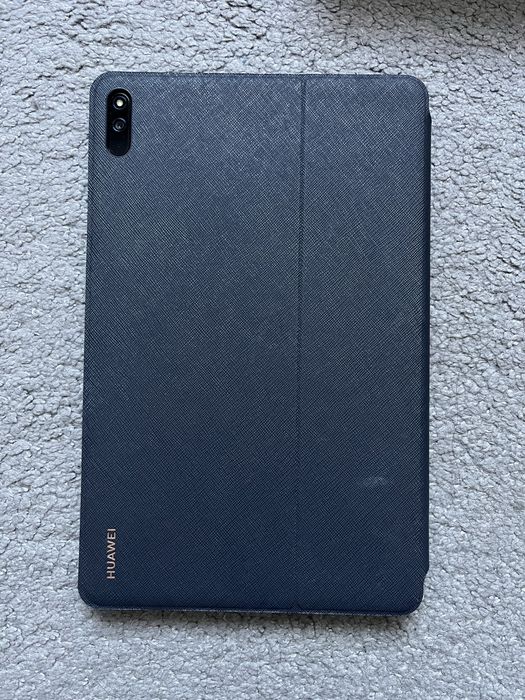 Huawei MatePad 10.4 z klawiaturą bluetooth