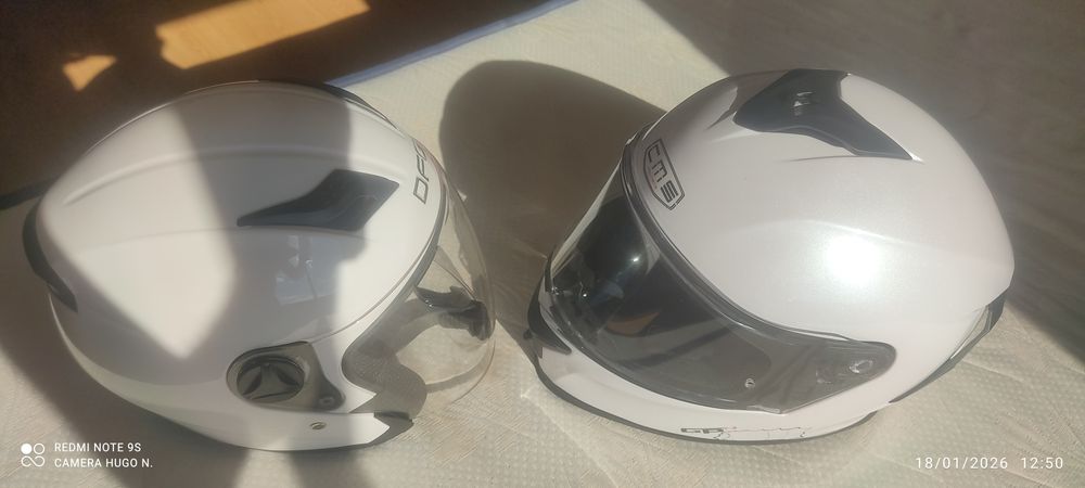 Vendo dois capacetes