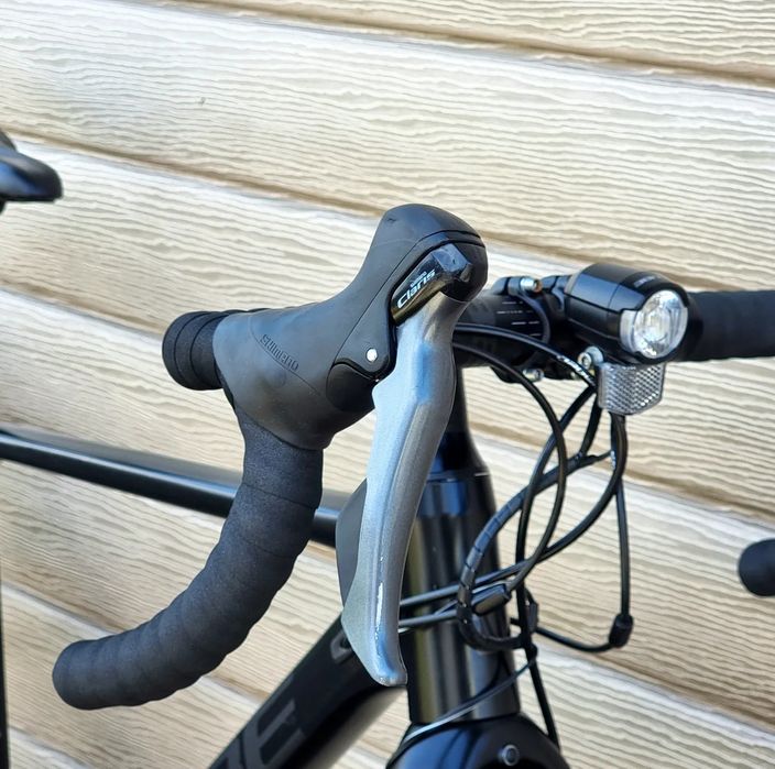 28 CUBE NUROAD GRAVEL Вилка CARBON. Shimano Claris. Disc. Світло LED